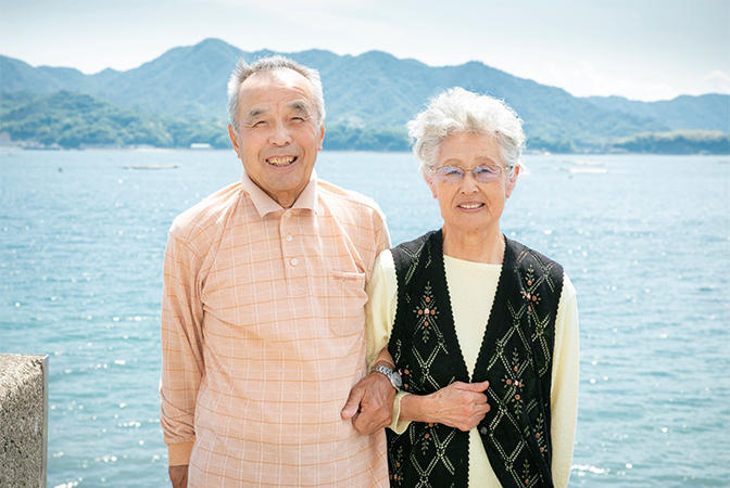 高下国治さん・敏子さんの写真