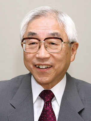 朝長万左男さん