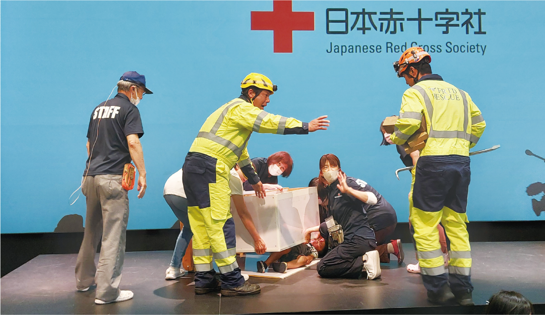 福井県　ステージイベントでの救助・救命活動の実演