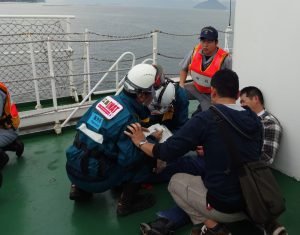 船内に負傷者が発生.jpg
