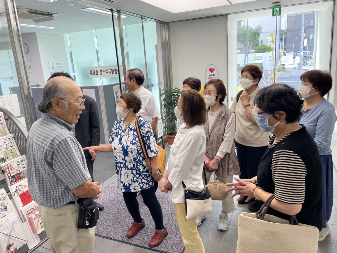 館内見学 まずは事務所