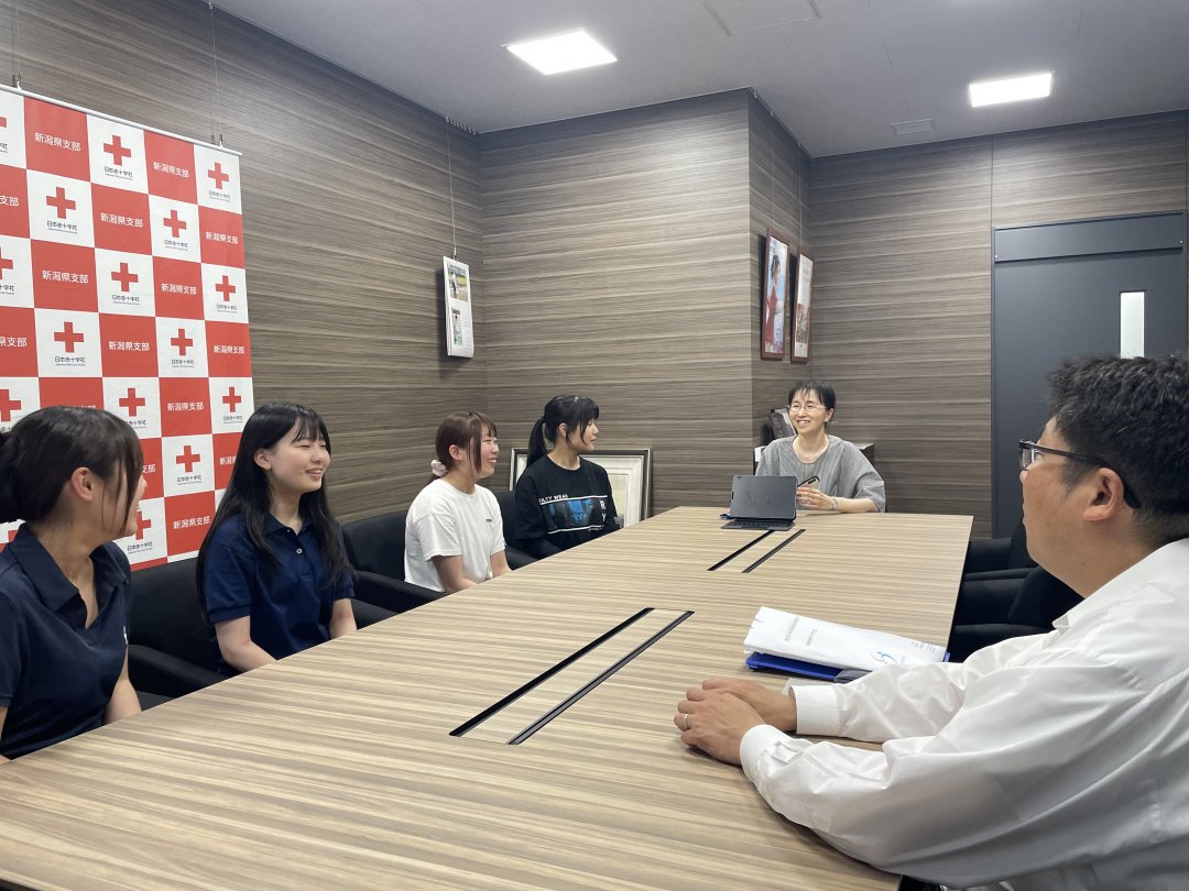20260721_青陵短大_報告の様子.jpeg