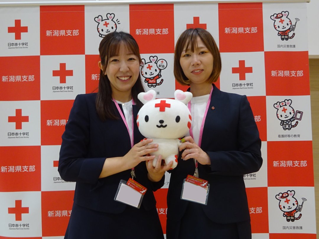 20260724_日本生命寄付金贈呈式_日生様2名.jpg