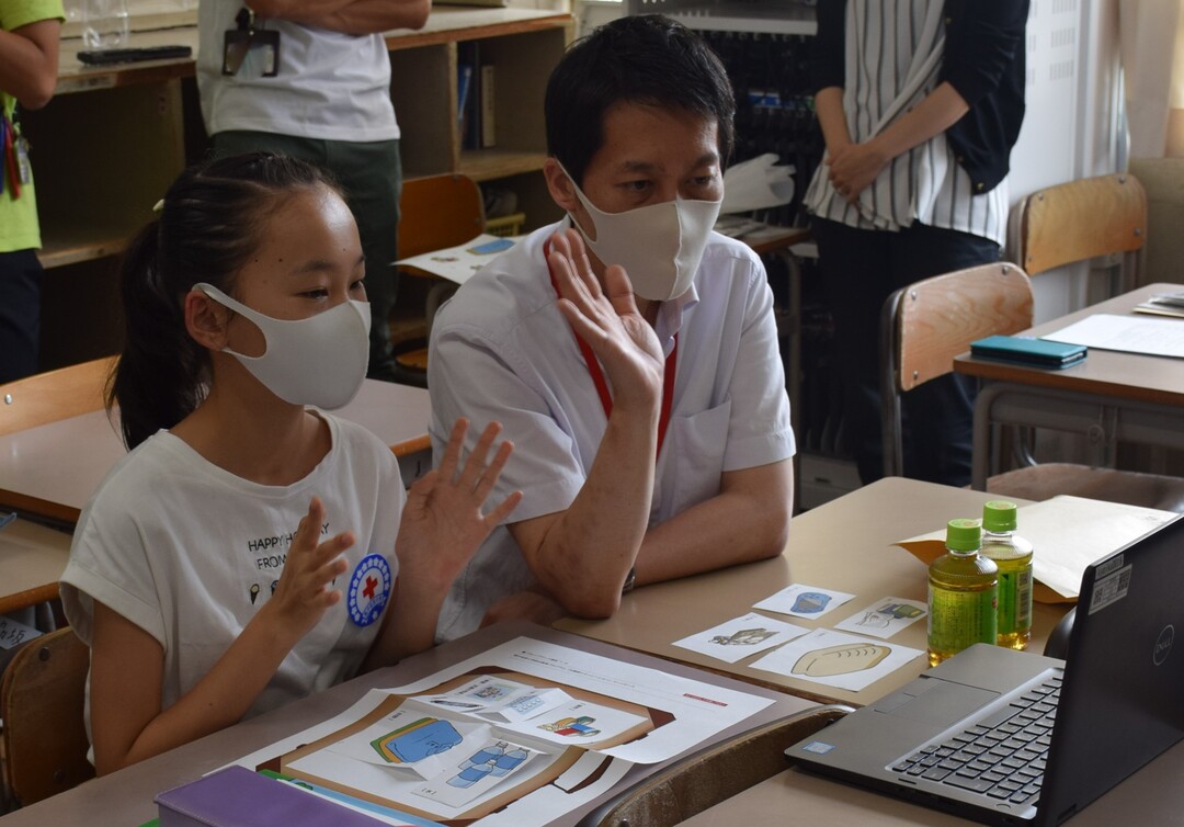 夏のオンラインプログラムのお知らせ 対象 小学生 中学生 高校生 東京都支部からのお知らせ 日本赤十字社 東京都支部
