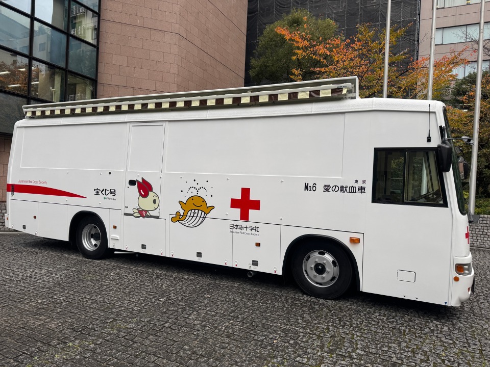 献血バス画像2