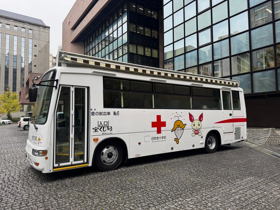 献血バス画像3