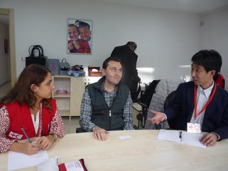 トルコ赤新月社スタッフとの協議