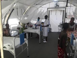マラリア治療センターの様子