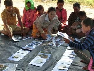 絵を「よい」「悪い」に分けて行動を振り返る