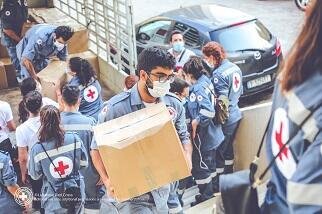 レバノン赤による物資配付や被害状況調査の様子1