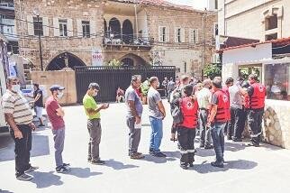 レバノン赤による物資配付や被害状況調査の様子3