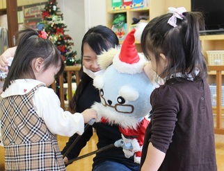 ボランティア人形劇の様子