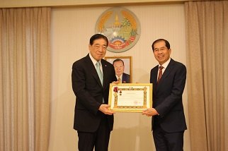 日本赤十字社にラオス政府から感謝メダルの授与