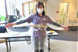 ビニールガウン作り