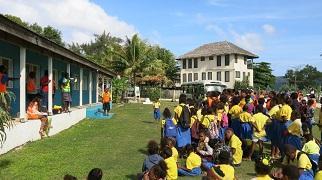 避難訓練の冒頭では概要を説明。