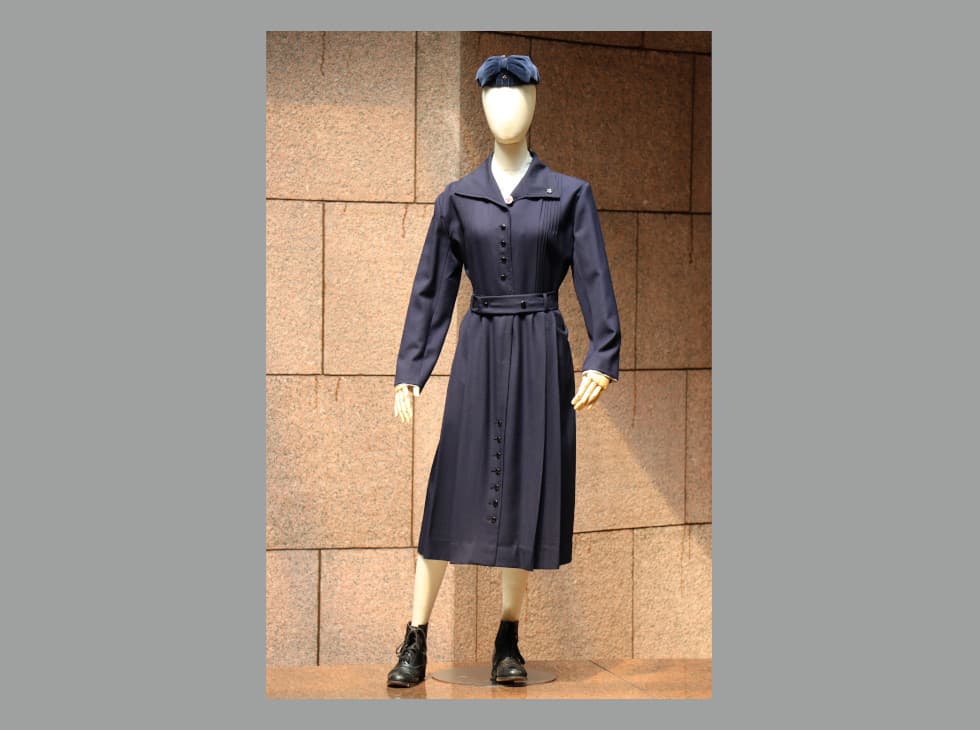 大正時代の洗練デザインは今も現役【女子救護員制服】｜所蔵品紹介